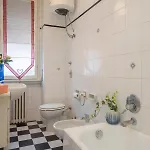 아파트 Moscova Dream - Bright And Quiet 5th Floor *