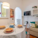 아파트 Moscova Dream - Bright And Quiet 5th Floor
